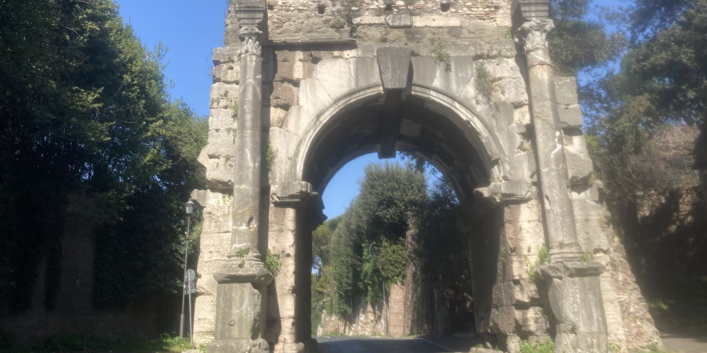 Arco di Druso – Acquedotto Antoniniano Arco di Druso – Acquedotto Antoniniano