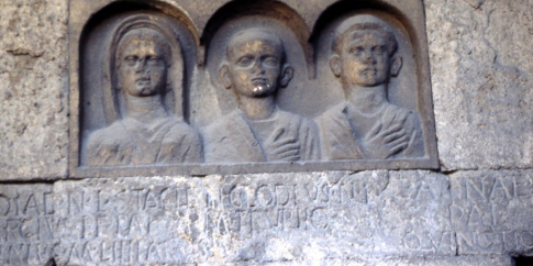 Sepolcri repubblicani di via Statilia Sepolcri repubblicani di via Statilia