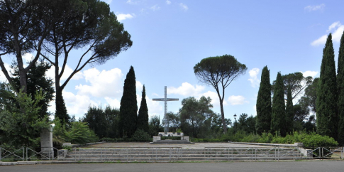 Villa Glori, l'altare dedicato ai caduti della Grande Guerra Villa Glori, l'altare dedicato ai caduti della Grande Guerra