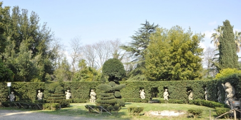 Villa Sciarra, Esedra dei dodici mesi Villa Sciarra, Esedra dei dodici mesi