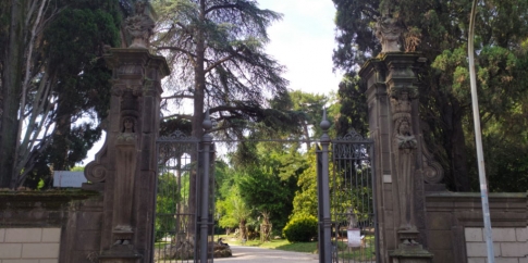 Portale di via Calandrelli - Villa Sciarra Portale di via Calandrelli - Villa Sciarra