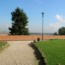 Passeggiata del Gianicolo, muro della Costituzione della Repubblica Romana del 1849 Passeggiata del Gianicolo, muro della Costituzione della Repubblica Romana del 1849