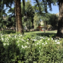 Villa Lazzaroni, giardino e parco giochi Villa Lazzaroni, giardino e parco giochi